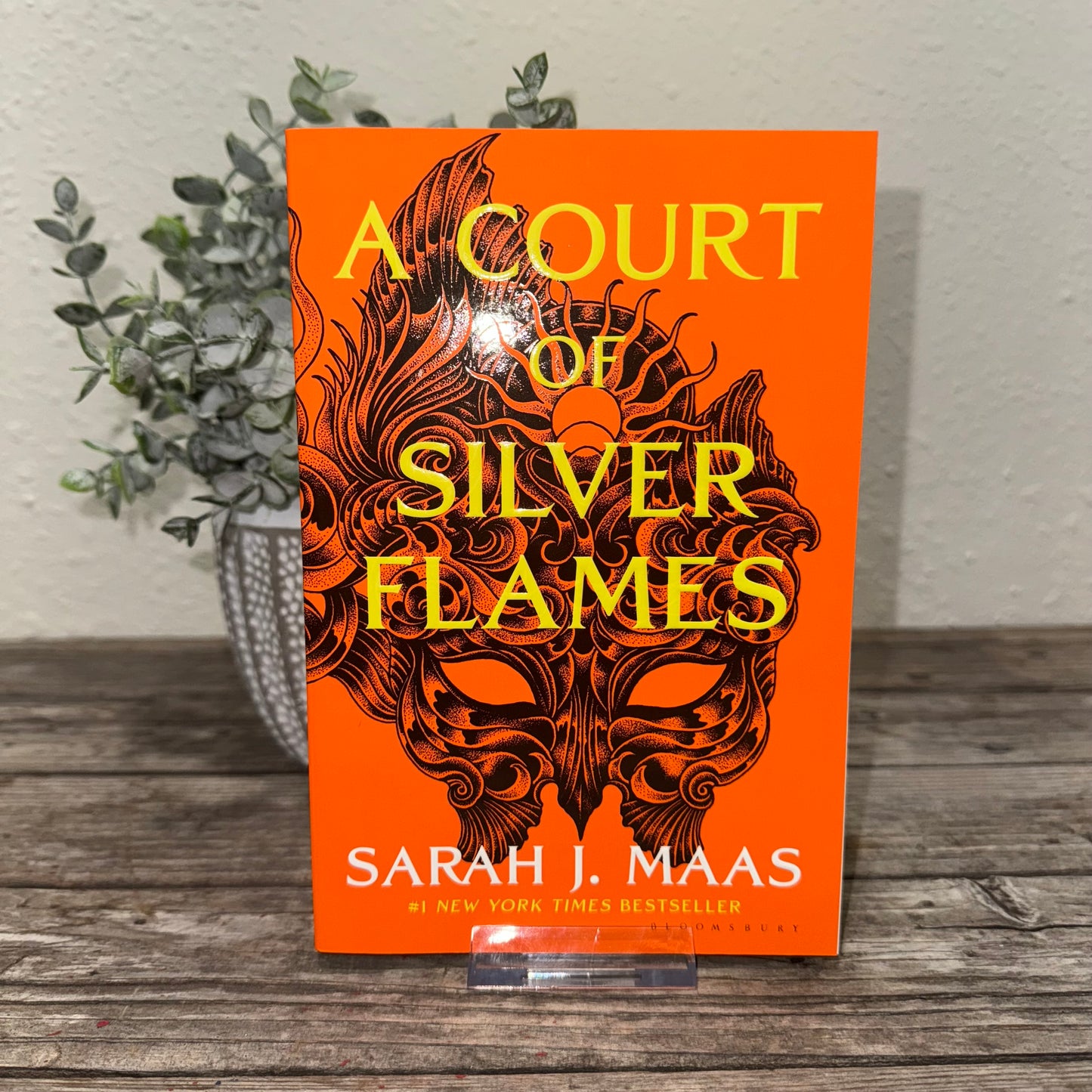 A Court of Silver Flames: A Court of Thorns and Roses #4
