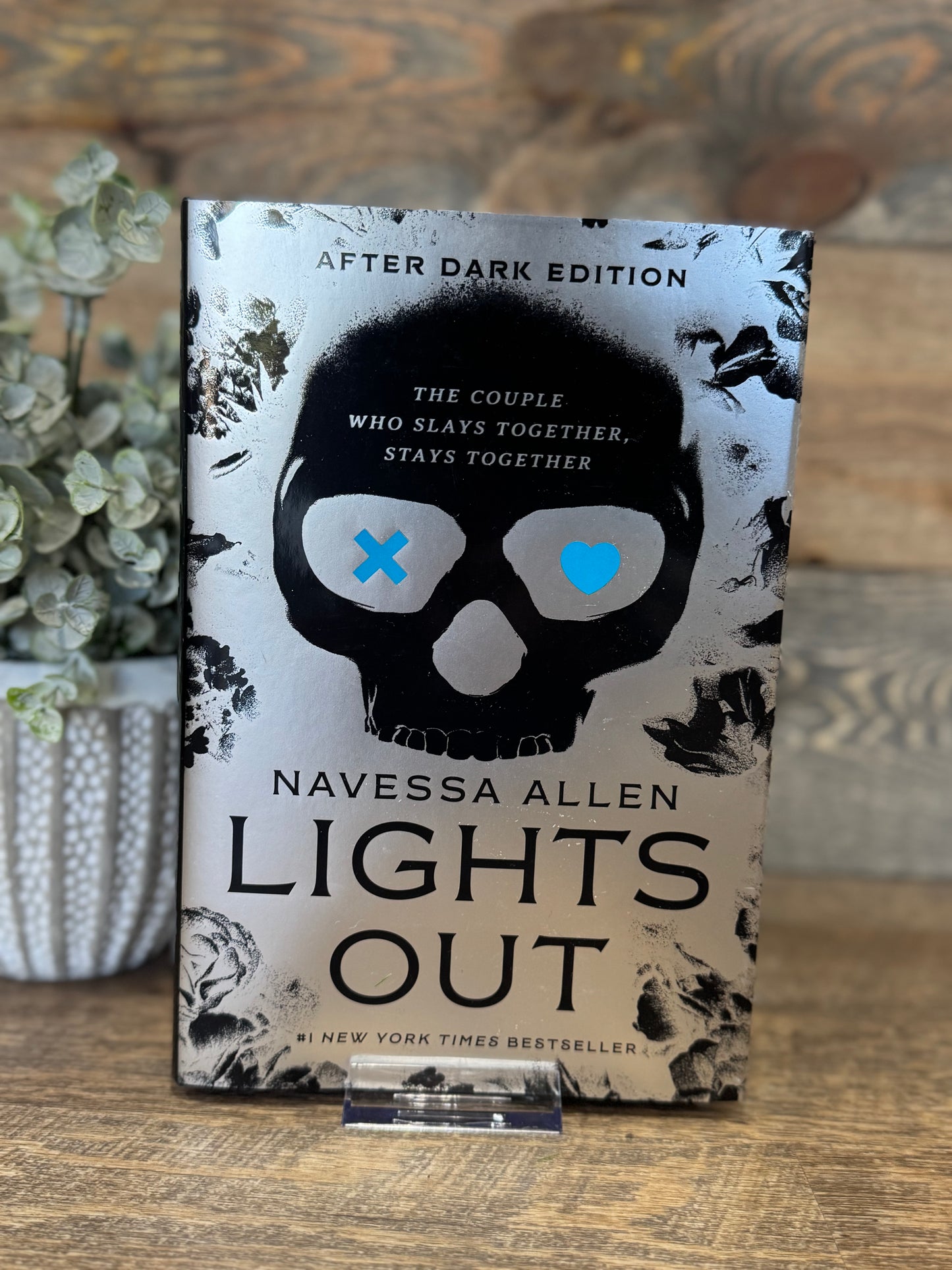 Lights Out: Into Darkness #1 Collectors Edition
